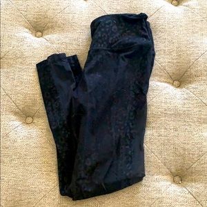 Victoria’s Secret incredible essential leggings